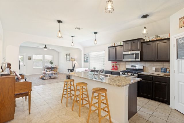 709 Wylie Street, Crowley, TX 76036