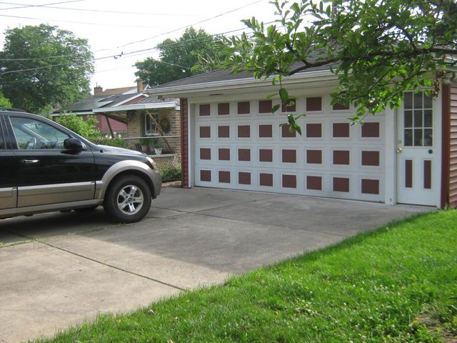 2516 S 7th Avenue, North Riverside, IL 60546