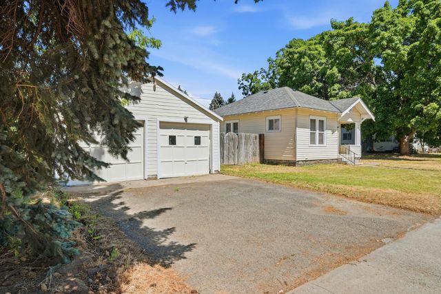 114 2nd St, Cheney, WA 99004