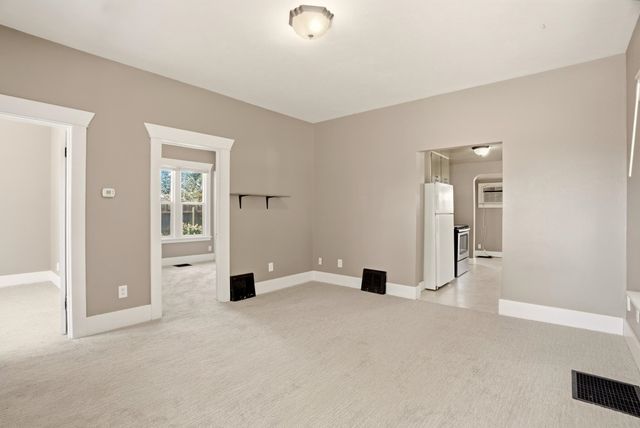 114 2nd St, Cheney, WA 99004