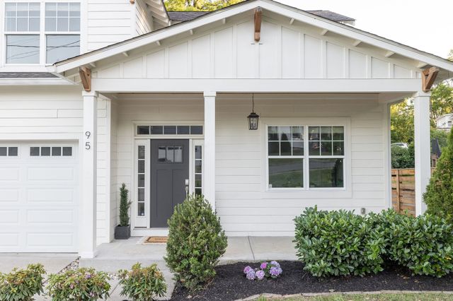 95 McKennell Dr, Nashville, TN 37206