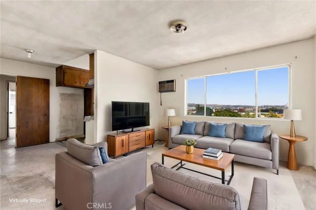 649 Alpine Street, Los Angeles, CA 90012