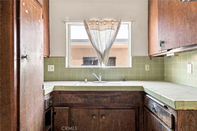 649 Alpine Street, Los Angeles, CA 90012