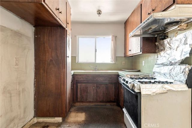 649 Alpine Street, Los Angeles, CA 90012