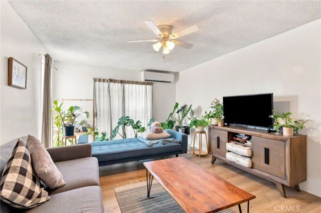 649 Alpine Street, Los Angeles, CA 90012