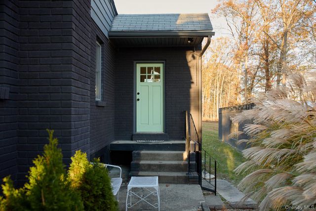 2917 Route 44 55, Gardiner, NY 12525