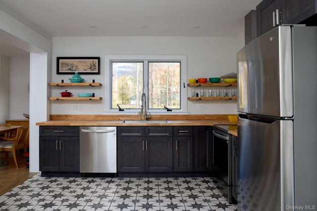 2917 Route 44 55, Gardiner, NY 12525