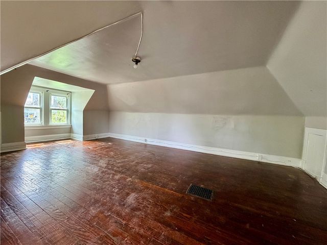 2088 Plainview Ave, Brookline, PA 15226