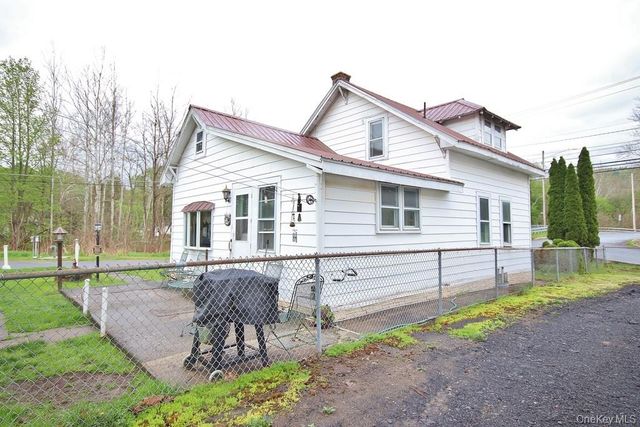 5 Irish Cape Road, Napanoch, NY 12458