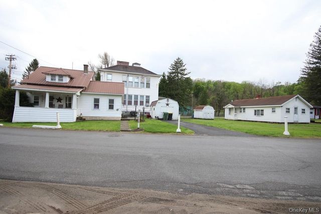 5 Irish Cape Road, Napanoch, NY 12458