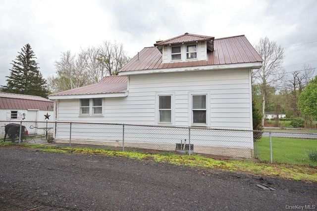 5 Irish Cape Road, Napanoch, NY 12458