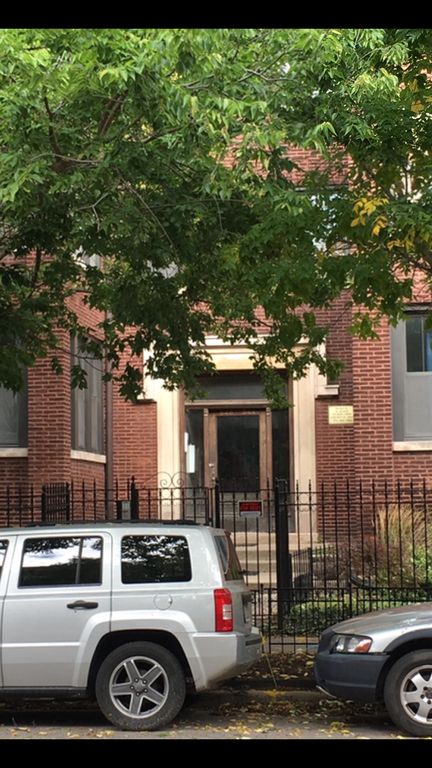 844 W Belle Plaine Avenue 1E, Chicago, IL 60613