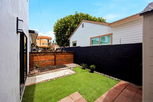 4527 49 Olney St, San Diego, CA 92109