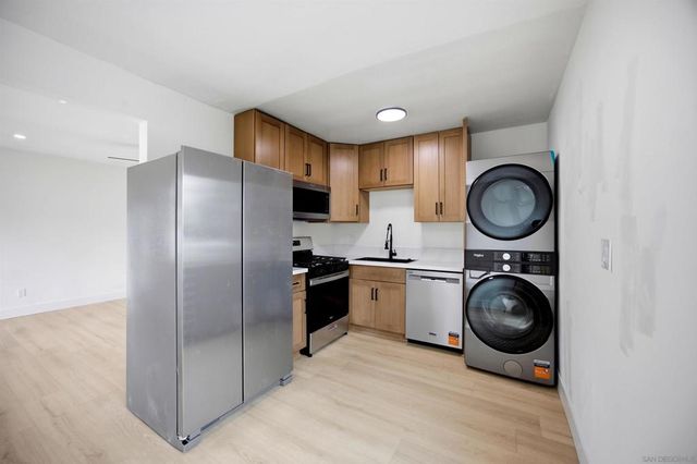 4527 49 Olney St, San Diego, CA 92109