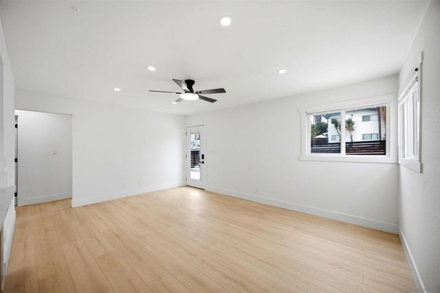 4527 49 Olney St, San Diego, CA 92109