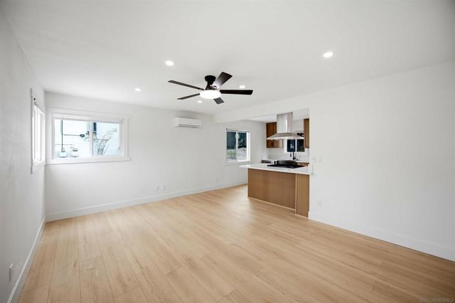 4527 49 Olney St, San Diego, CA 92109