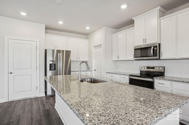 1265 30TH Street Lane NE, Conover, NC 28613