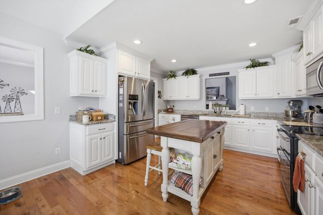 7064 Brady Drive, Harrison, TN 37341