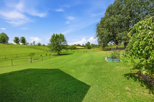 7064 Brady Drive, Harrison, TN 37341