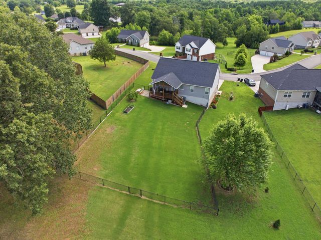 7064 Brady Drive, Harrison, TN 37341