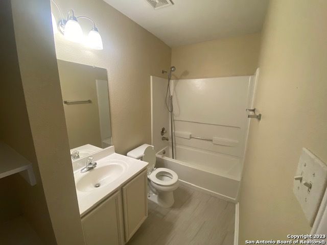 10731 Shaencrossing, San Antonio, TX 78254