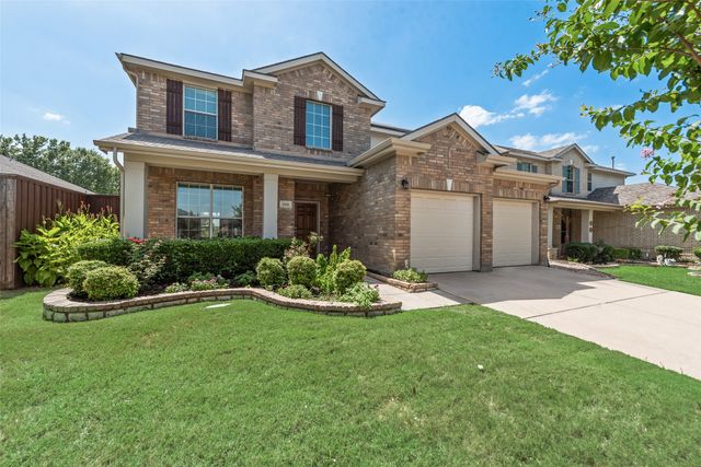306 Salsbury Drive, Euless, TX 76040