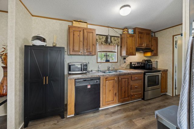 1442 Poplar Hill Drive, Ridgeville, SC 29472