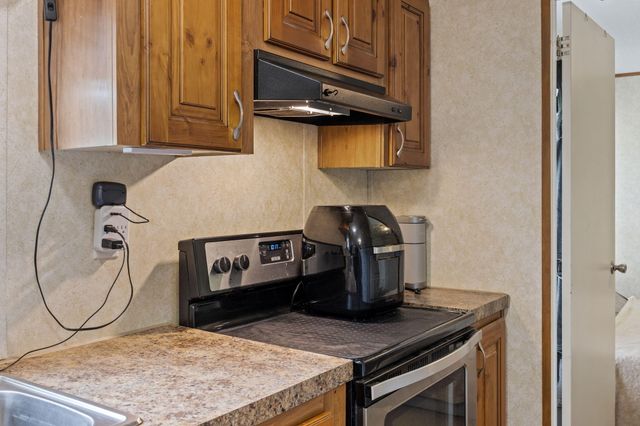 1442 Poplar Hill Drive, Ridgeville, SC 29472