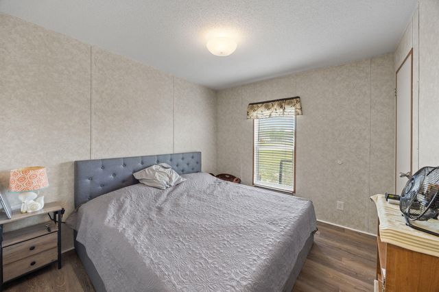 1442 Poplar Hill Drive, Ridgeville, SC 29472