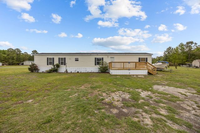 1442 Poplar Hill Drive, Ridgeville, SC 29472