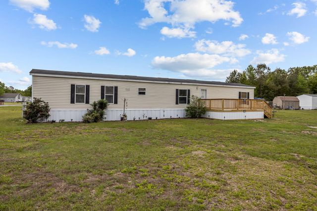 1442 Poplar Hill Drive, Ridgeville, SC 29472