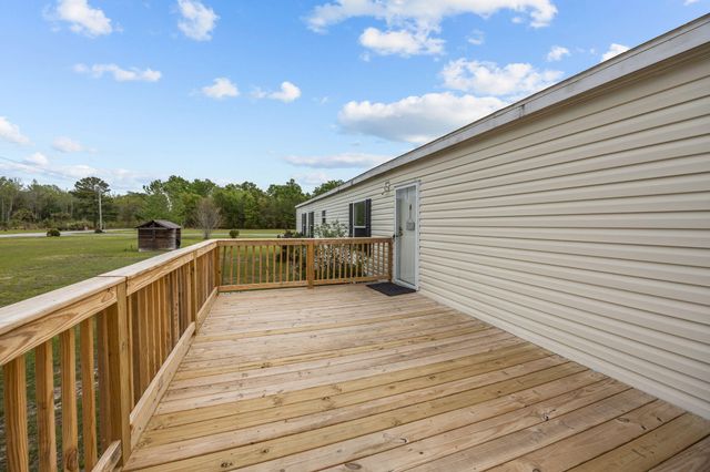 1442 Poplar Hill Drive, Ridgeville, SC 29472