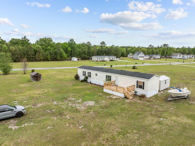 1442 Poplar Hill Drive, Ridgeville, SC 29472
