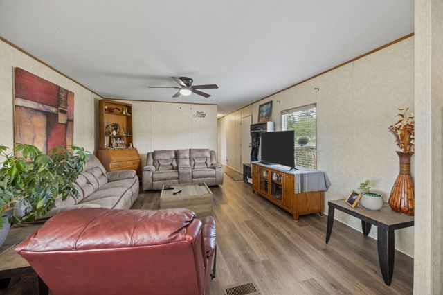 1442 Poplar Hill Drive, Ridgeville, SC 29472