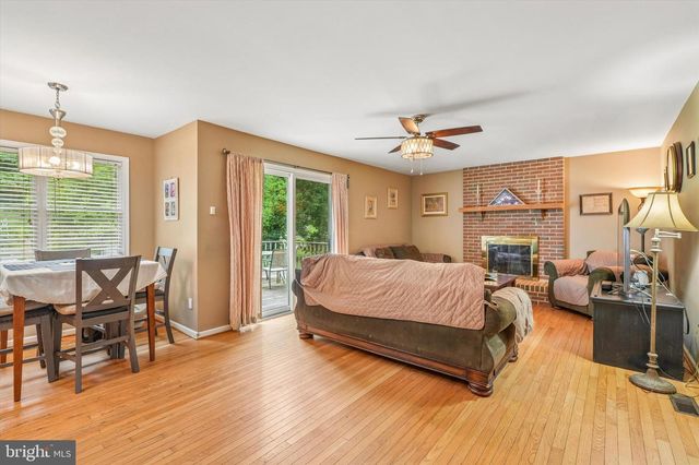 28 RIDGE RUN RD, Sellersville, PA 18960