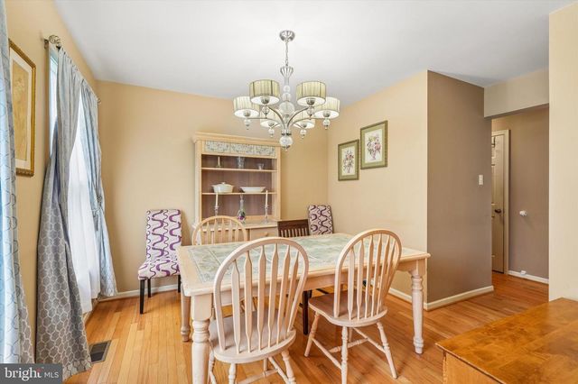 28 RIDGE RUN RD, Sellersville, PA 18960