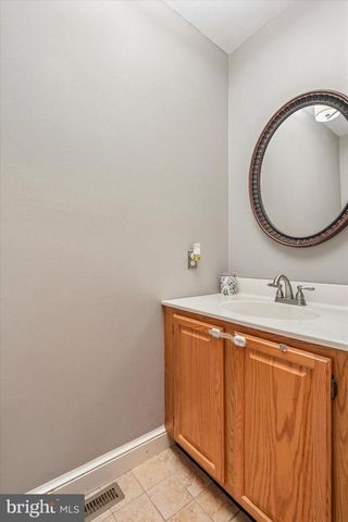 28 RIDGE RUN RD, Sellersville, PA 18960