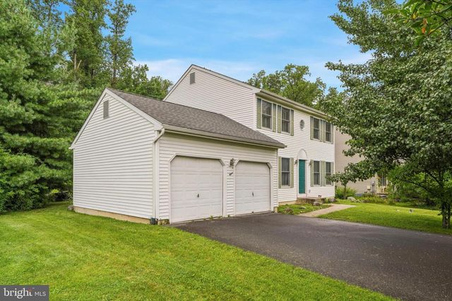 28 RIDGE RUN RD, Sellersville, PA 18960