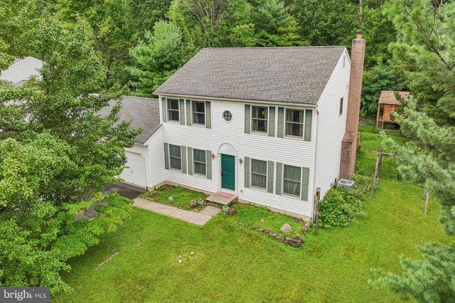 28 RIDGE RUN RD, Sellersville, PA 18960