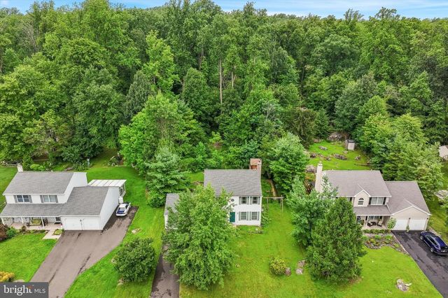 28 RIDGE RUN RD, Sellersville, PA 18960