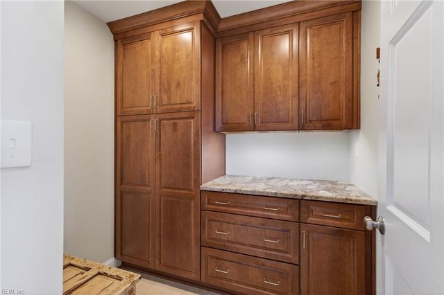 123 College Pl Unit 1403, Norfolk, VA 23510