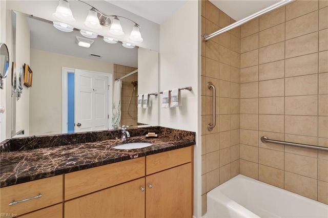 123 College Pl Unit 1403, Norfolk, VA 23510