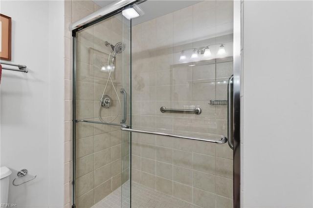 123 College Pl Unit 1403, Norfolk, VA 23510