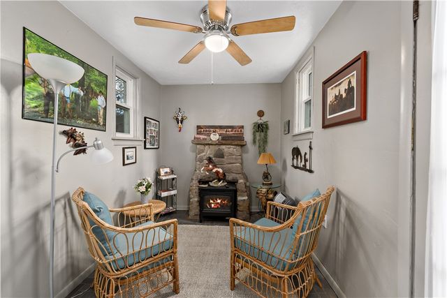 6115 Library Rd, Bethel Park, PA 15102