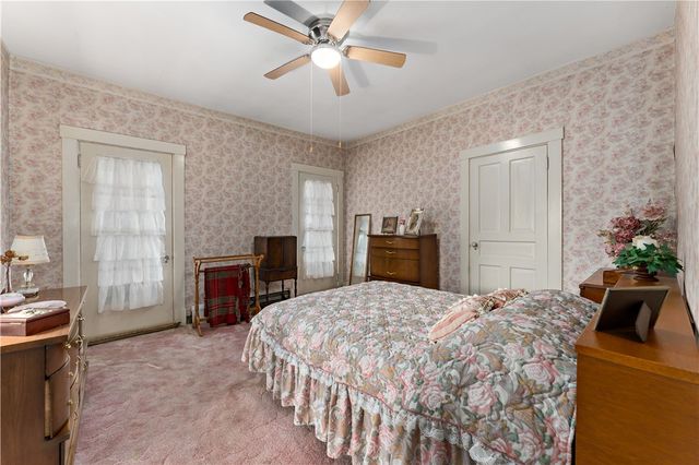 6115 Library Rd, Bethel Park, PA 15102