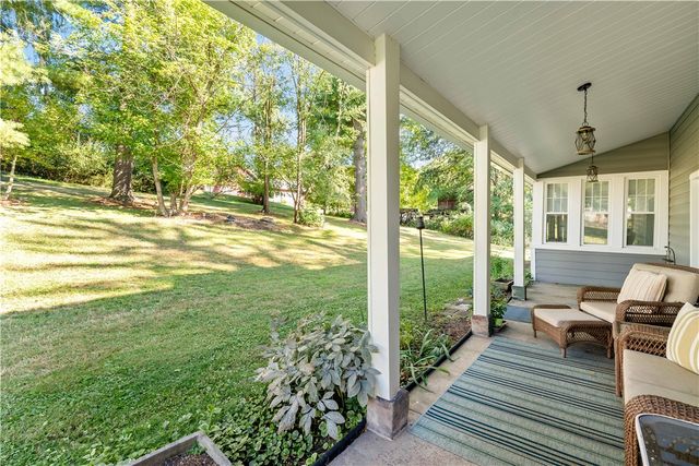 6115 Library Rd, Bethel Park, PA 15102