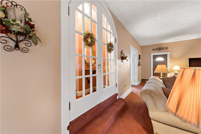 6115 Library Rd, Bethel Park, PA 15102