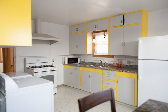 304 S Main Street, Loraine, TX 79532