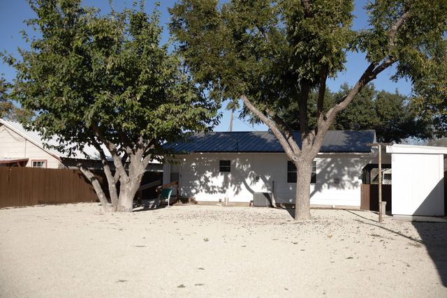 304 S Main Street, Loraine, TX 79532