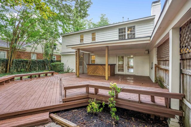 2030 BRIERBROOK RD, Germantown, TN 38138